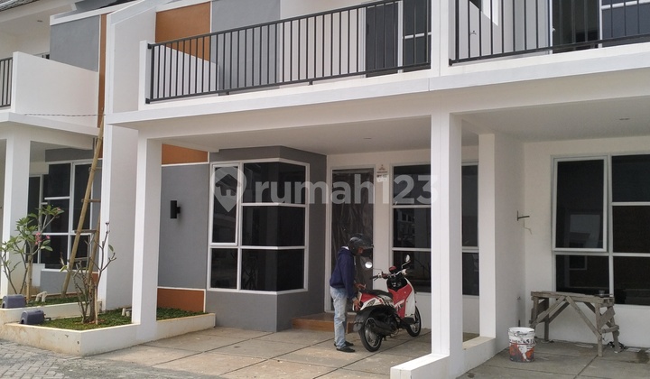 Rumah 2 lantai Ready Unit Free Biaya BPHTB AJB dan balik nama  1