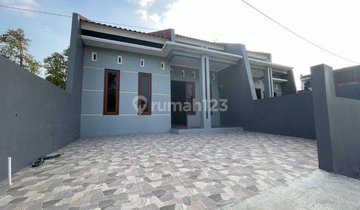 Rumah Siap Huni, Desain Minimalis, Sudah Full Bangunan  2