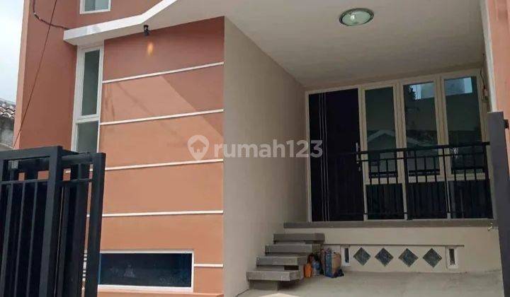 Rumah 2lantai,siap huni, desain modern,bebas banjir 2