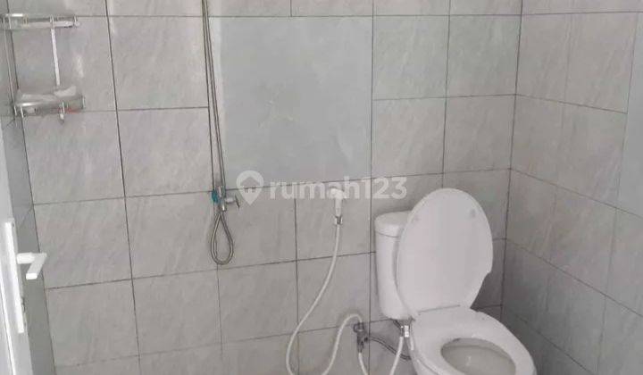 Rumah 2lantai,siap huni, desain modern,bebas banjir 7