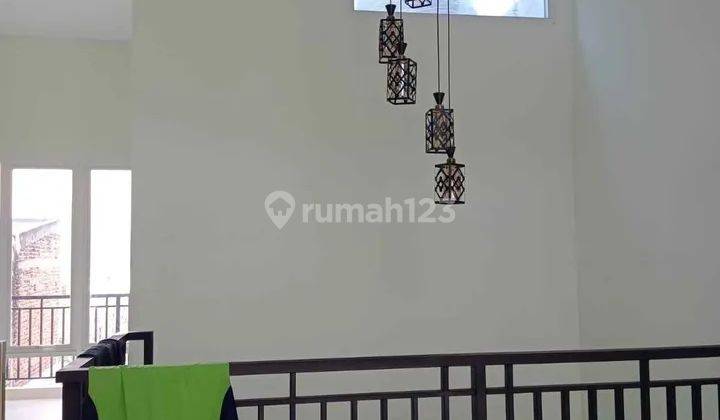 Rumah 2lantai,siap huni, desain modern,bebas banjir 8