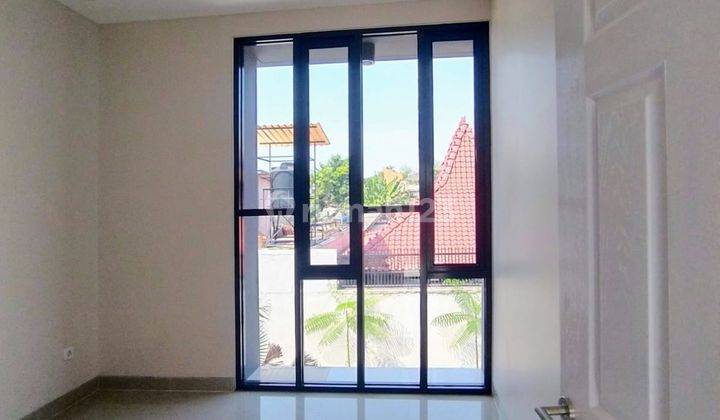 Rumah 2lantai,konsep cluster,desain istimewah  9