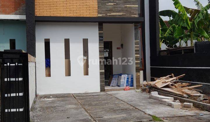 Rumah 2lantai Desain Istimewah,akses Lebar ,bebas Banjir 1