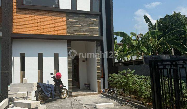 Rumah 2lantai Desain Istimewah,akses Lebar ,bebas Banjir 2