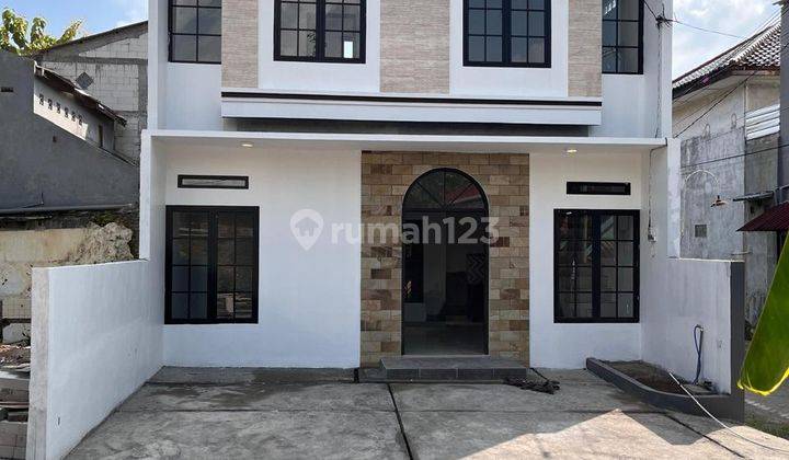 Rumah 2lantai Desain Istimewah, Akses Dekat Jalan Raya 1