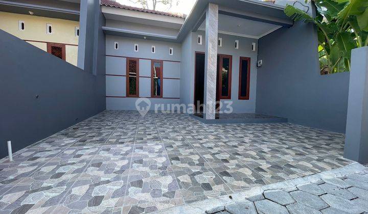 Rumah Siap Huni, Desain Minimalis, Sudah Full Bangunan  1