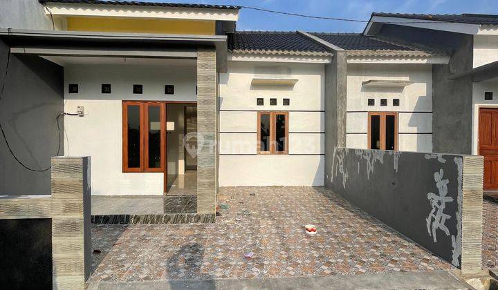 Rumah Desain Minimalis, Sudah Full Bangunan,akses Mudah  1