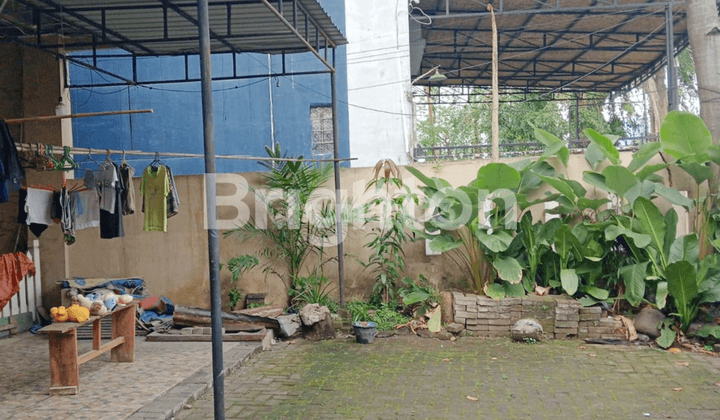 3 Ruko Gandeng Strategis di Jln Pabrik Tenun 2