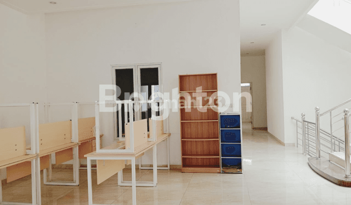 Rumah 2½ Tingkat Strategis di Jln. Juanda Medan 2