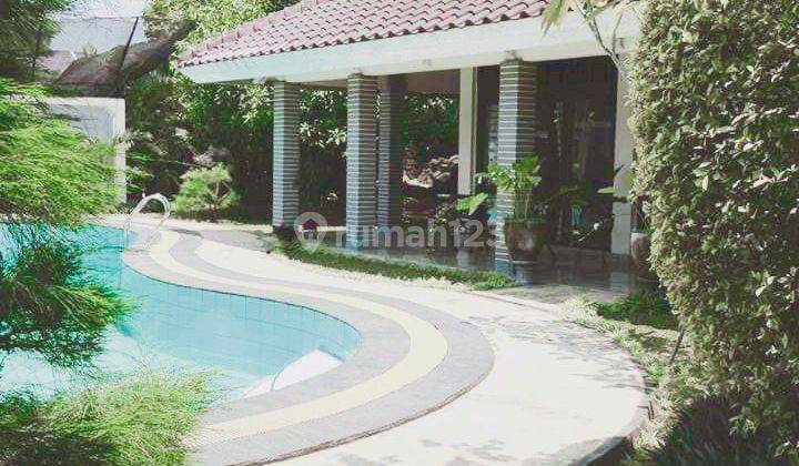 Rumah Private Pool, Pondok Cabe, Garden Party House 1