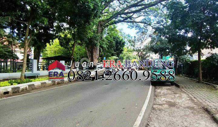 Ruko 3 Lantai Area Jalan Riau Lahan Parkir Luas 2