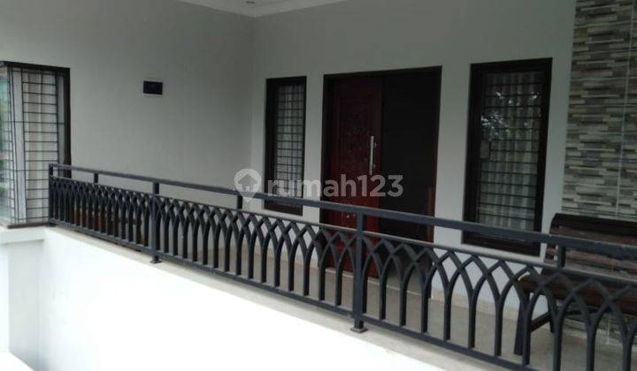 Disewakan Harian Villa Dua Lantai 12