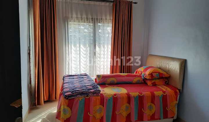 Disewakan Harian Villa Dua Lantai 33