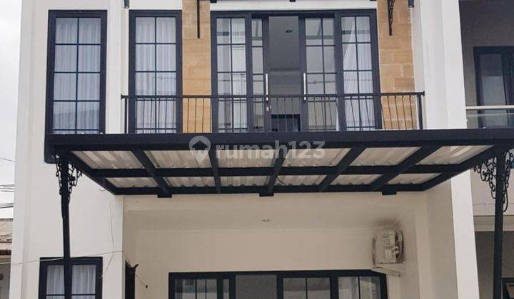 Rumah Mewah Elegan 3 Lantai di Jl. Cinere Raya Oz Residence 2