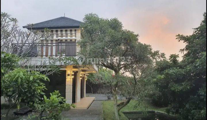 Dijual Villa Luas Bangunan 2 Lantai 1