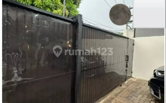 ORIGINAL CHEAP!!! 30-Room Boarding House with SHM in Graha Raya!!! Near Alam Sutera Tangerang, 347m Only 6.2M ORIGINAL CHEAP!!! 30-Room Boarding House with SHM in Graha Raya!!! Near Alam Sutera Tangerang, 347m Only 6.2M