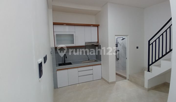 Original Cheap!! Brand New House in Cipondoh Makmur, 2-Story Hook, Only 800 Million 2