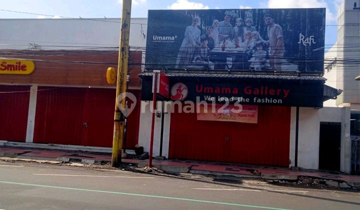 Genuine Cheap!! Land + 3 Shophouses Total Area 2188 M2 Location by Main Road Only 40 M Negotiable