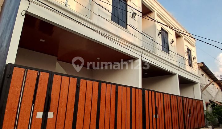 Original Cheap!! Brand New House in Cipondoh Makmur, 2-Story Hook, Only 800 Million