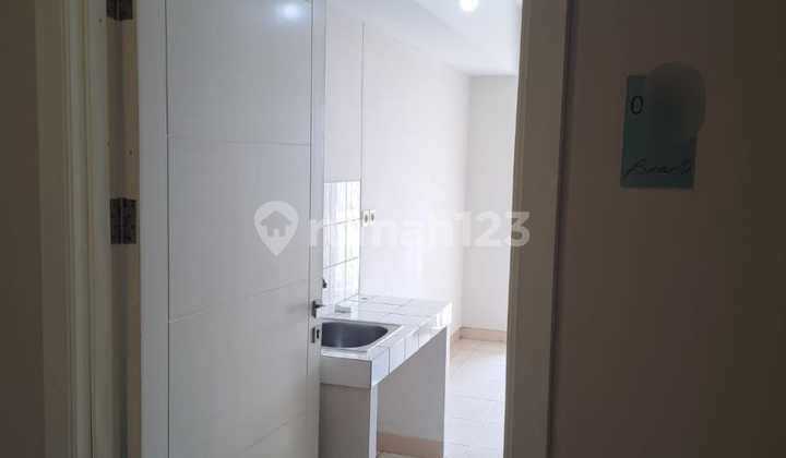 Apartment Springlake Summarecon Bekasi 1 BR Bagus Unfurnished