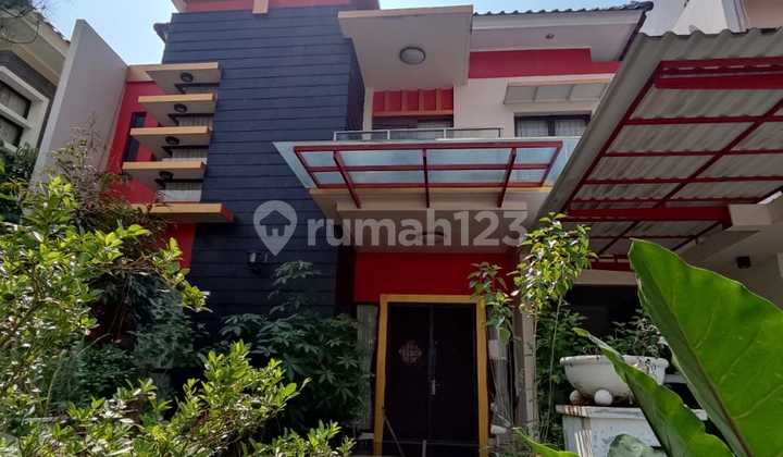 Nice House Furnished SHM Harapan Indah Cluster Taman Cemara, Bekasi 2