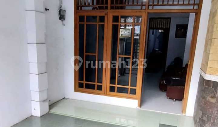 Rumah Bagus Semi Furnished Pondok Kelapa dalam Komplek, Jakarta Timur 2