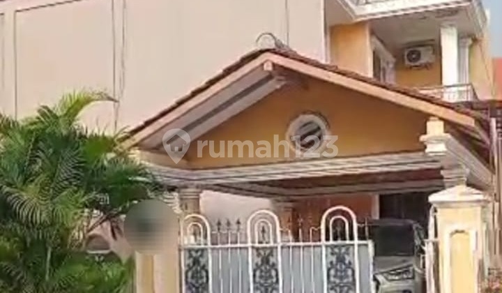 2-Story House with SHM in Harapan Indah, Bekasi