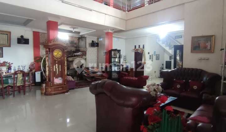 Rumah 2 Lantai SHM Dekat Akses Tol Dekat Akses Bus Kota di Wisma Jaya, Bekasi 2