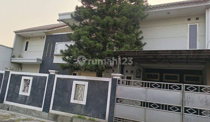 Rumah 2 Lantai Bagus SHM di Taman Holis Indah
, Bandung 1