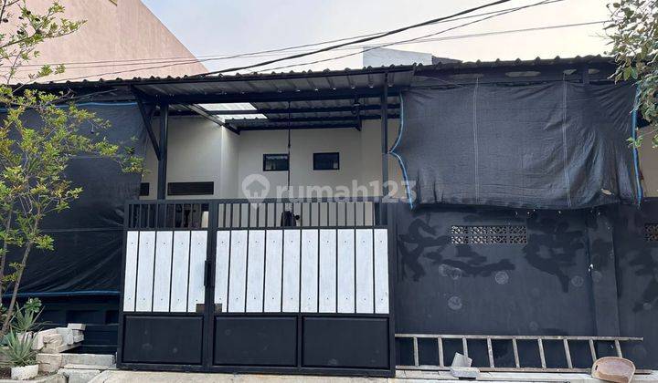 Rumah Sudah Renovasi Sertifikat Hak Milik di Harapan Indah 1, Bekasi 1