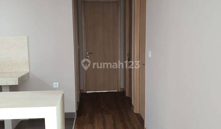 Apartemen Holland Village 3 BR Unfurnished Bagus 2