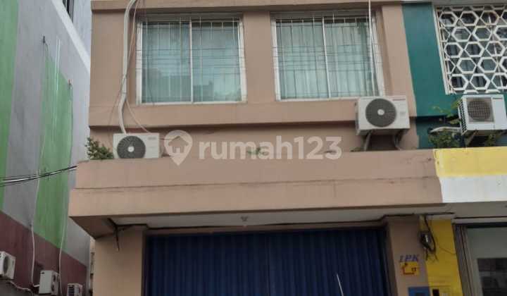 Ruko 3 Lantai HGB Dekat Pusat Perbelanjaan di Cempaka Mas, Jakarta Pusat Ruko 3 Lantai HGB Dekat Pusat Perbelanjaan di Cempaka Mas, Jakarta Pusat