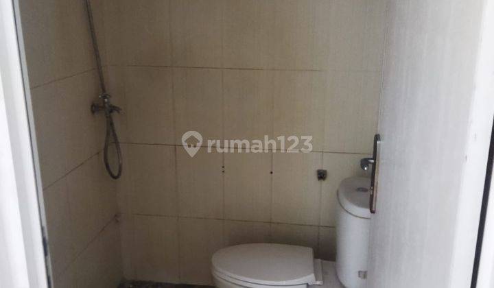 Rumah cantik siap huni di Citra Gran Cibubur 9