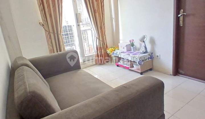 For Rent: Puri Park View Tower B Apartment, Semi-Furnished 2