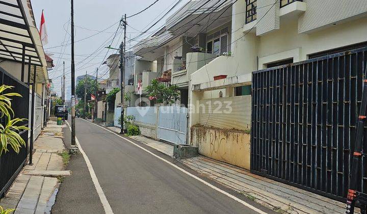 Rumah Mewah Siap Huni di Jalan Pane Jakarta Pusat 2