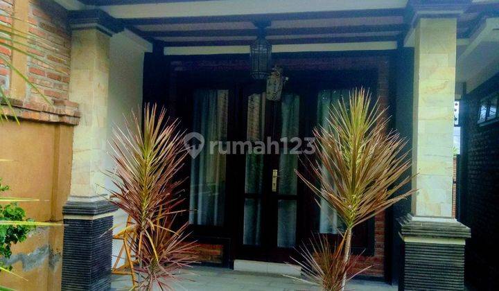 Beachfront Villa 400 M2 Pinggir Jalan Style Klasik 3 Kamar Tidur