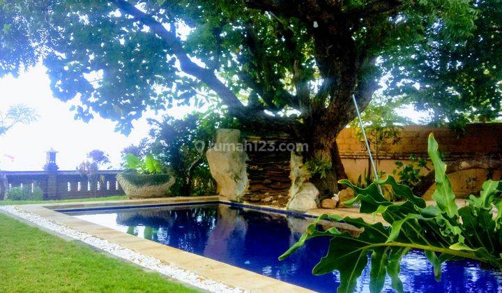 400m² Beachfront 3 BR Villa Tradisional Style Lovina Bali  1