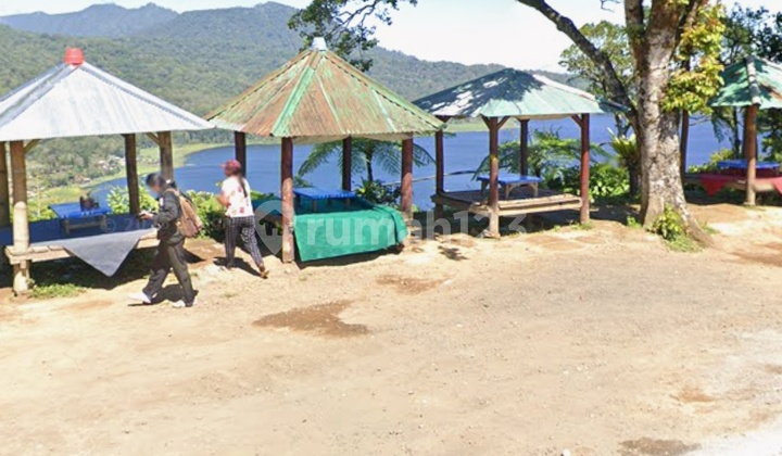 90 Million per are! Cheap! 1.5 Ha Tourist Zone with Lake Wanagiri Bali View.