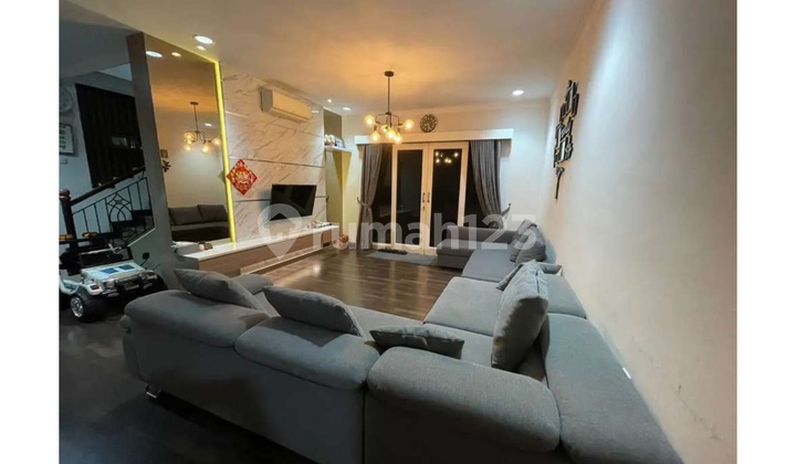 Rumah Sultan Hoek Full Furnished 2