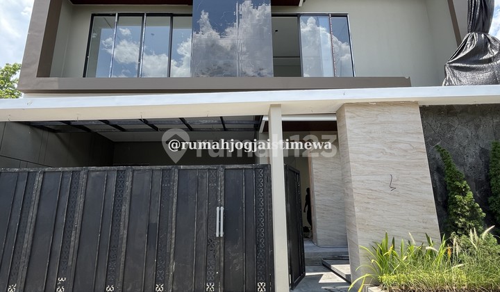 Rumah Baru Desain Modern di Purwomartani Dekat Kampus UKRIM Rumah Baru Desain Modern di Purwomartani Dekat Kampus UKRIM