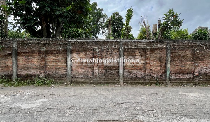Tanah Luas Utara UGM Pogung Jalan Kaliurang Km 5 Dalam Ring Road Tanah Luas Utara UGM Pogung Jalan Kaliurang Km 5 Dalam Ring Road