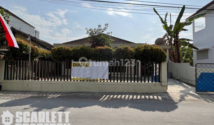 Rumah Classic Dalam Ring Road Maguwoharjo Dekat Transmart Dan Upn 1