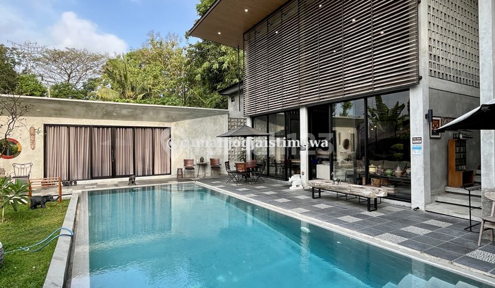 Luxury House With Swimming Pool Near Kasongan Tourist Area JL Bantul Luxury House With Swimming Pool Near Kasongan Tourist Area JL Bantul