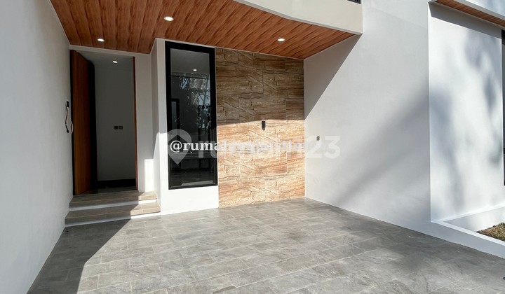 Rumah Mewah Baru Dalam Perumahan Dekat Kampus UII JL Kaliurang  2