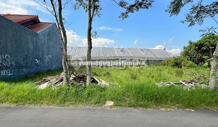 Tanah di Maguwoharjo Dekat Pasar Stan dan Jogja Bay Tanah di Maguwoharjo Dekat Pasar Stan dan Jogja Bay