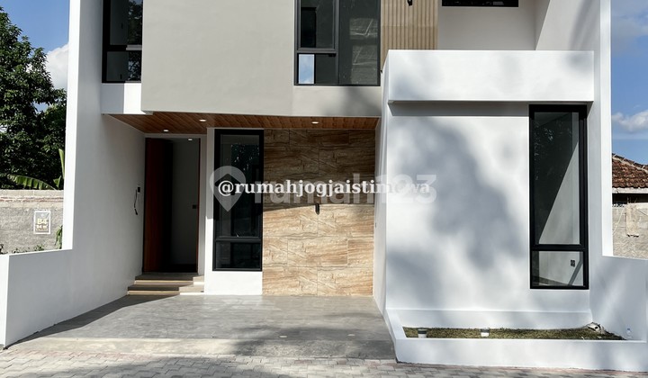 New Luxury House in a Housing Complex Near UII Campus, Jl Kaliurang