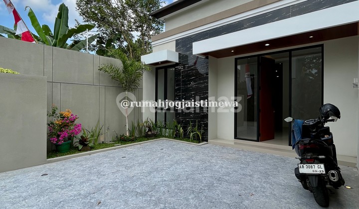 Rumah Baru Dekat Pasar Gentan dan Kampus UII JL Kaliurang Km 12  2