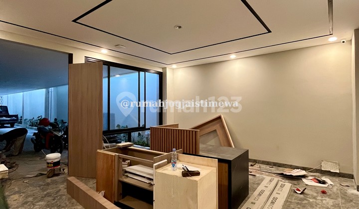 New Exclusive Boarding House 24 Rooms 4 Floors Near UGM Jl Kaliurang 2