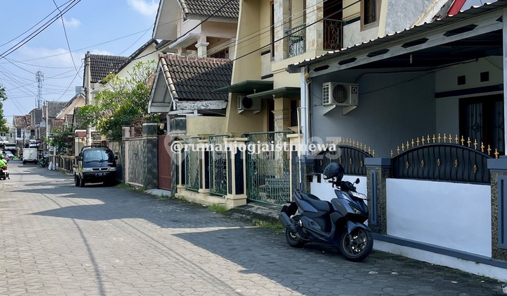 Land on JL Perumnas Seturan Condongcatur, near UPN and STIE YKPN