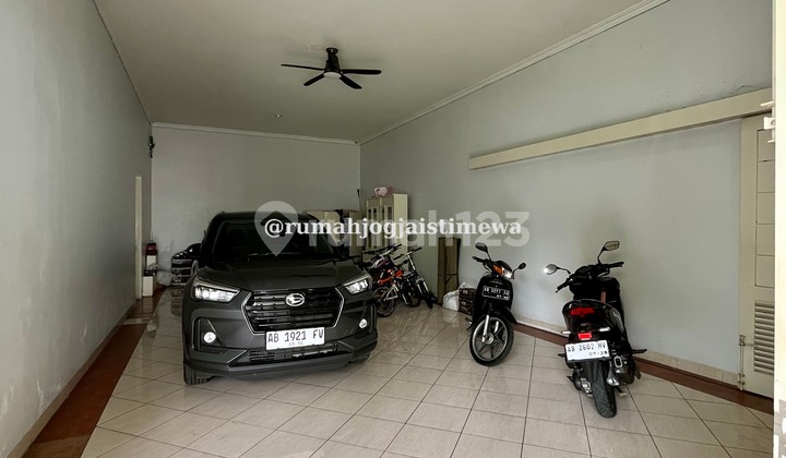 Rumah Mewah Dalam Lingkungan Bagus Dekat RS Happy Land Timoho 2